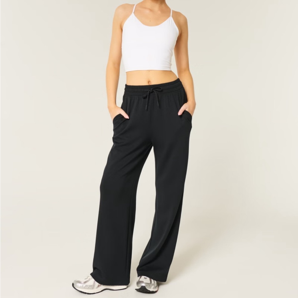 Hollister Gilly Hicks Active Cooldown Baggy Pants